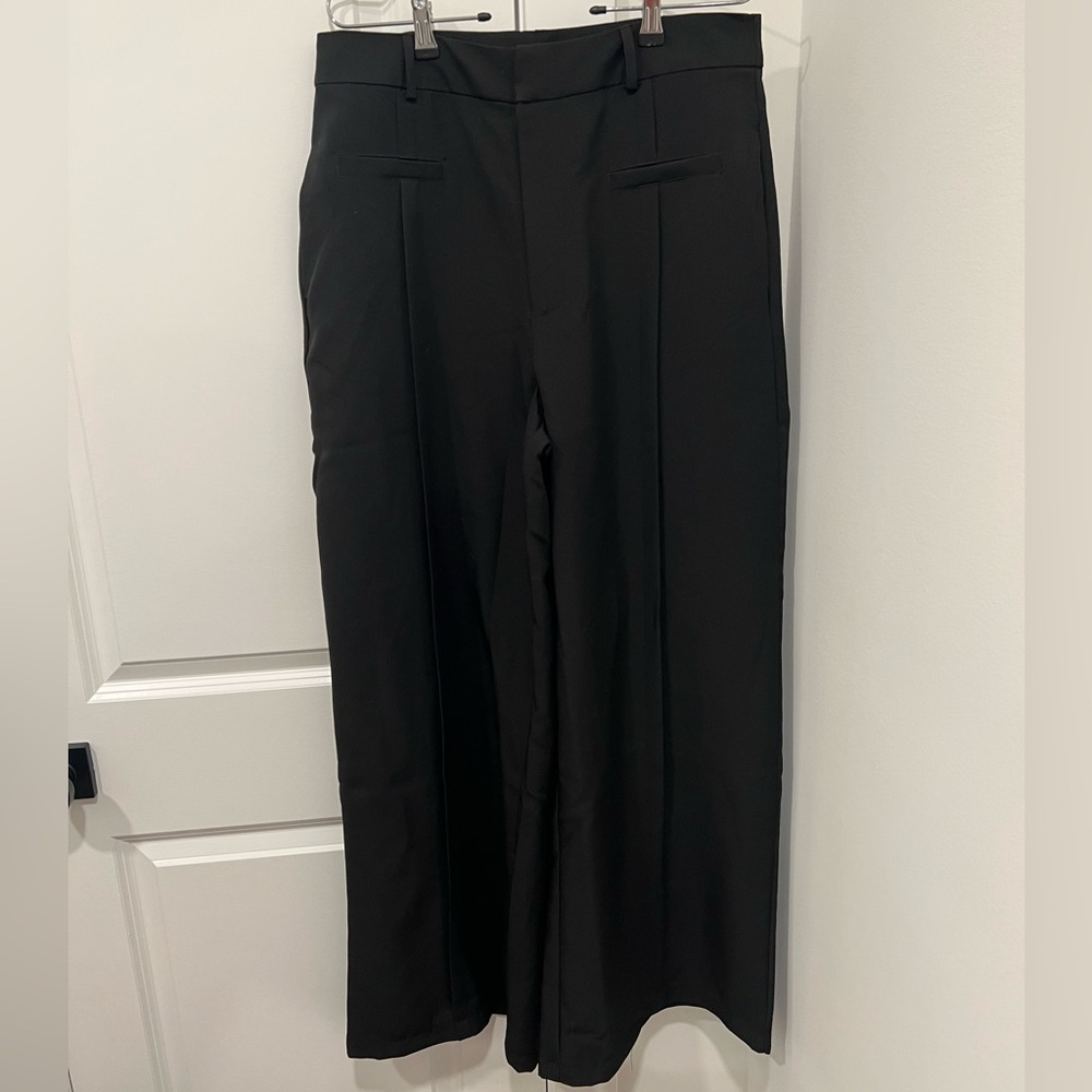 NWT Wide Leg Women’s Trousers